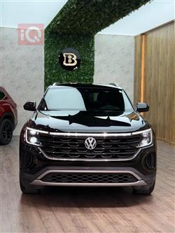 ڤۆڵکسواگن ئەتڵەس کرۆس سپۆرت